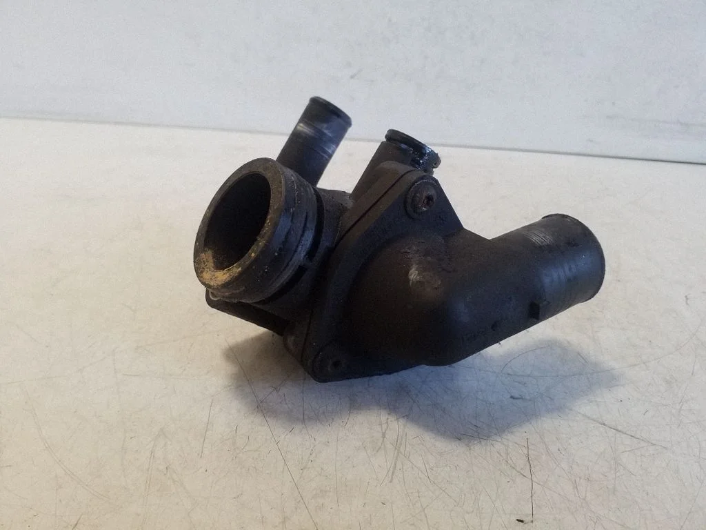 Thermostat/thermostat housing BK2Q8594AA