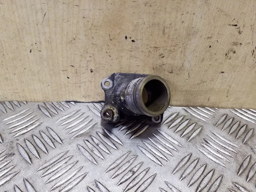 Termostaat / termostaadi korpus – Volvo XC90 (2007-2014)