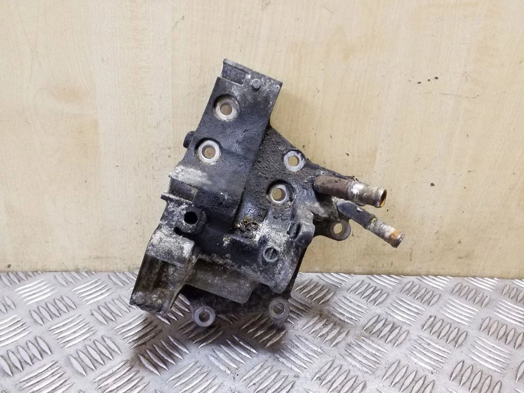 Thermostat/thermostat housing