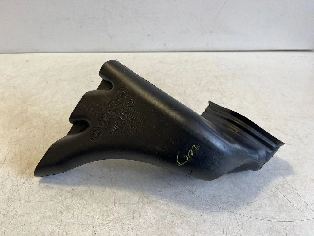 Cabin air duct channel A1778310800