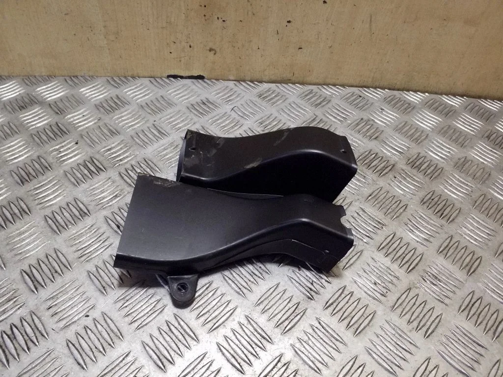 Cabin air duct channel 31369394
