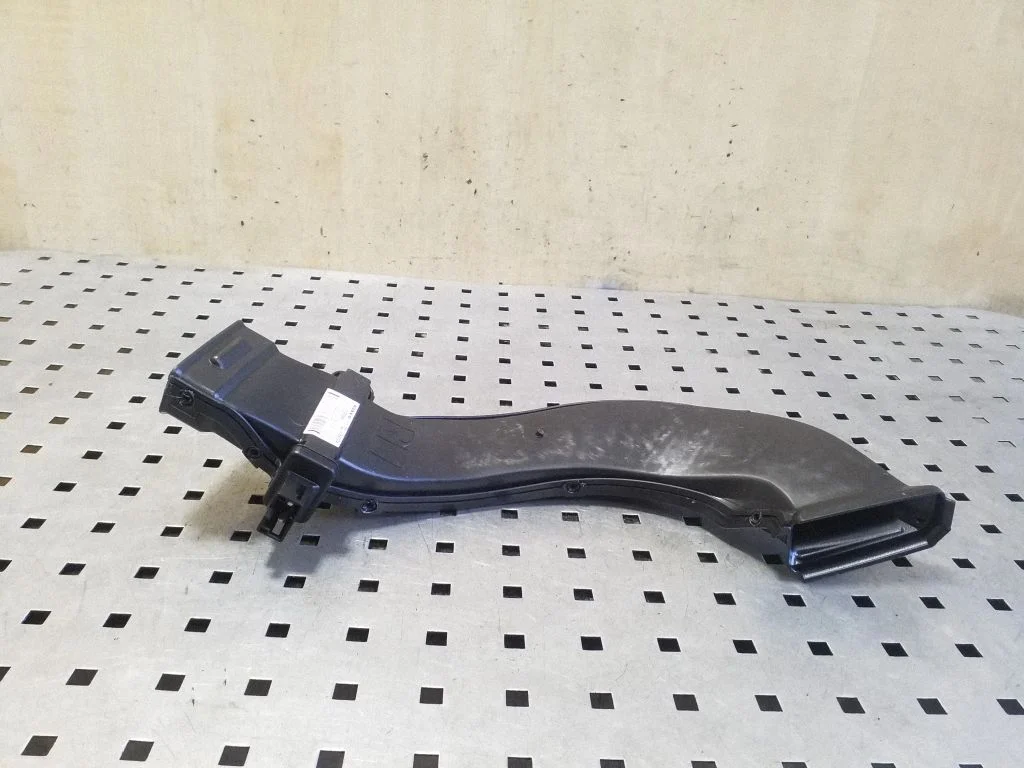 Cabin air duct channel 31390848