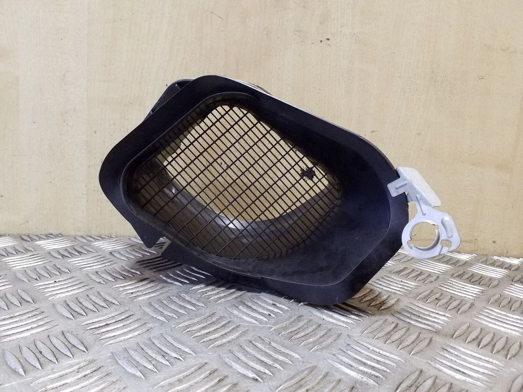 Cabin air duct channel 7P0819156A