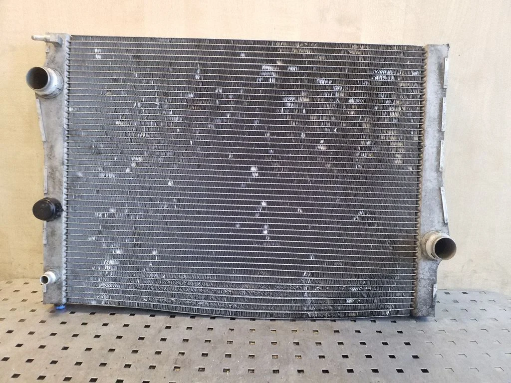 Coolant radiator 7533472