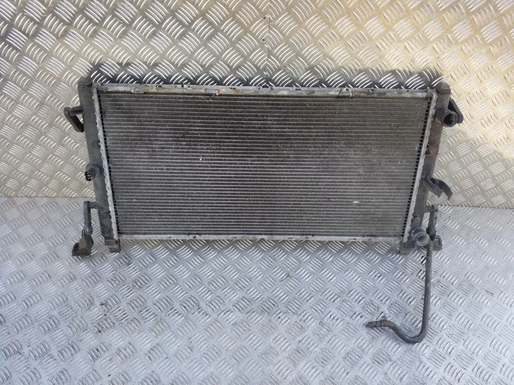 Coolant radiator