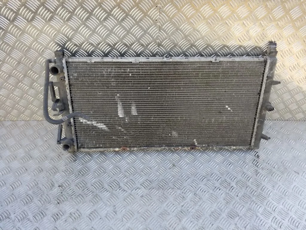 Coolant radiator