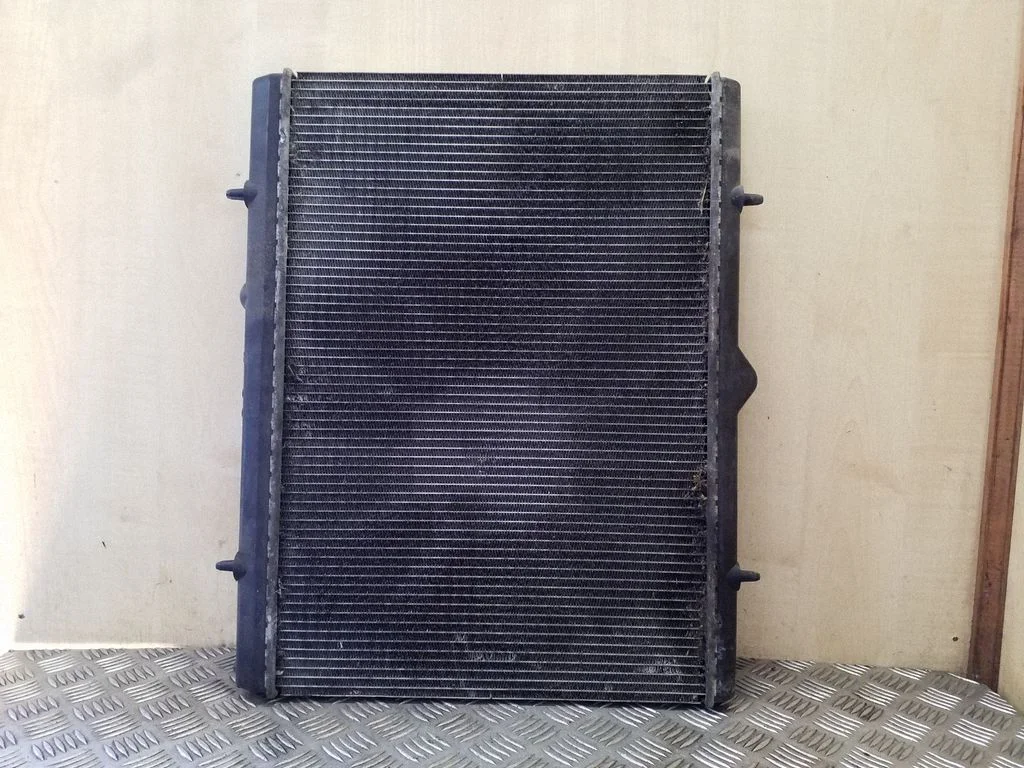 Coolant radiator 9682477580 – Citroen C4 Grand Picasso (2007-2013)