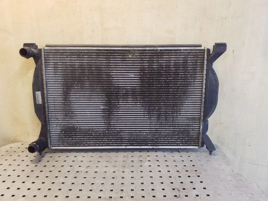 Coolant radiator 8E0121251A