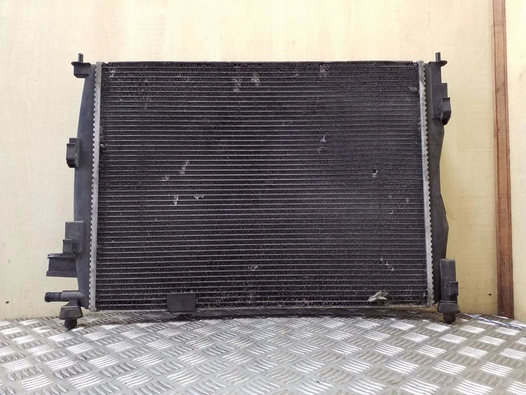 Coolant radiator – Nissan Qashqai+2 (2008-2010)