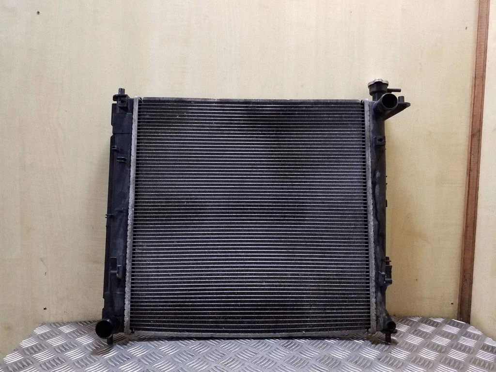 Jahutusvedeliku radiaator – KIA Sportage (2011-2016)