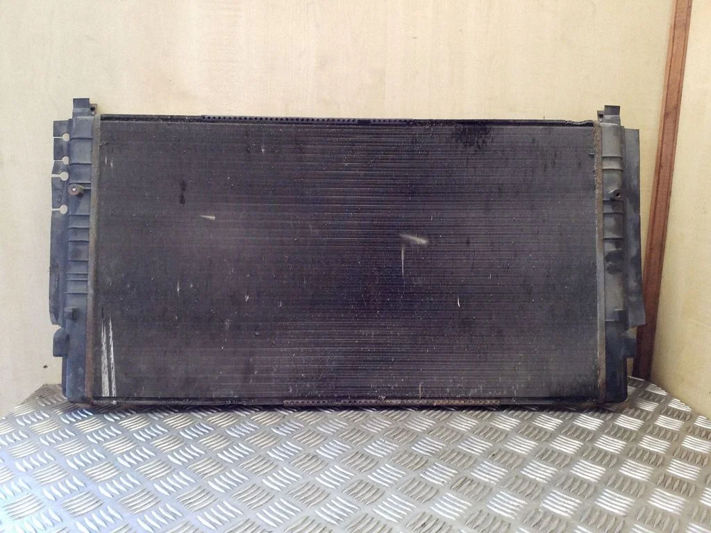 Coolant radiator