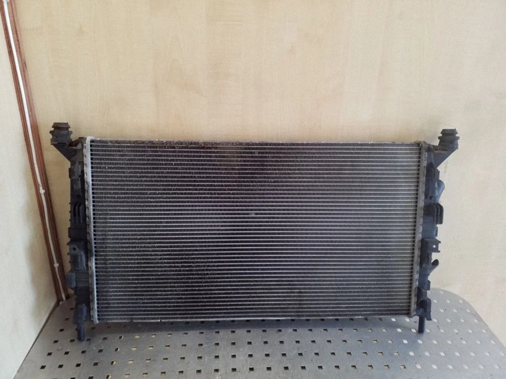 Coolant radiator 8MK376764261 – Ford Focus C-MAX (2003-2010)