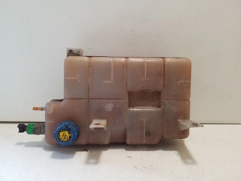Coolant expansion tank/reservoir 5801303409