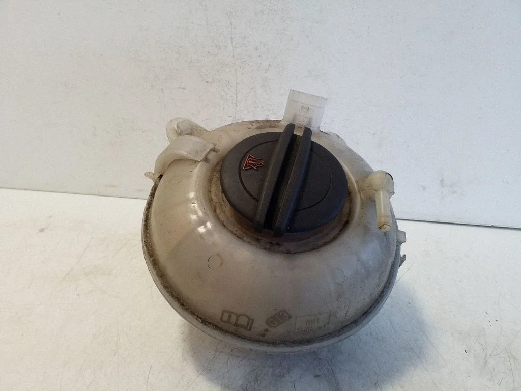 Coolant expansion tank/reservoir 5Q0121407G