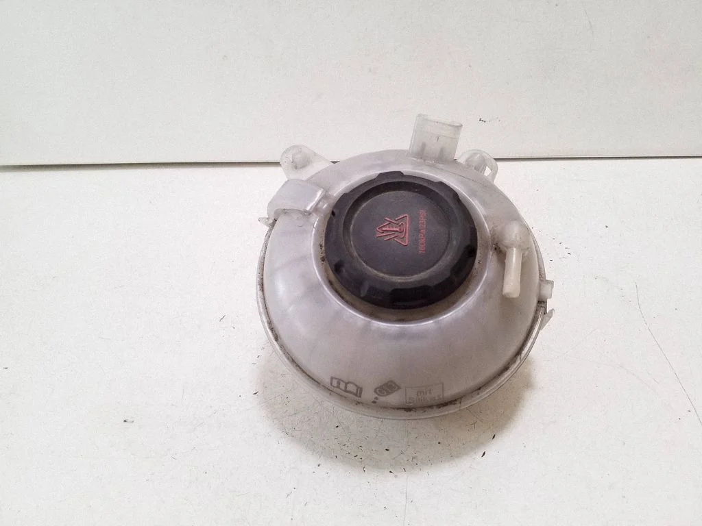 Zbiorniczek wyrównawczy płynu chłodniczego 5Q0121407G