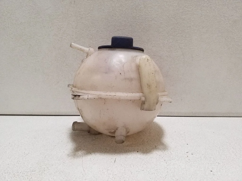 Coolant expansion tank/reservoir 1J0121403B