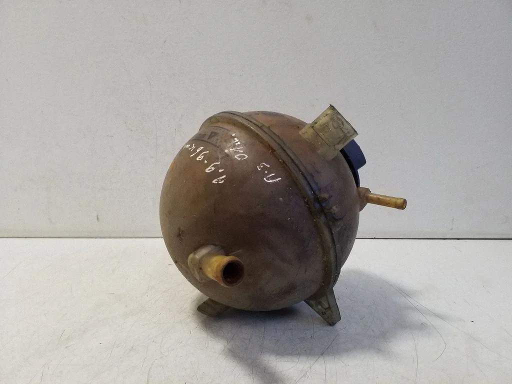 Dzesēšanas šķidruma izplešanās tvertne 1J0121403