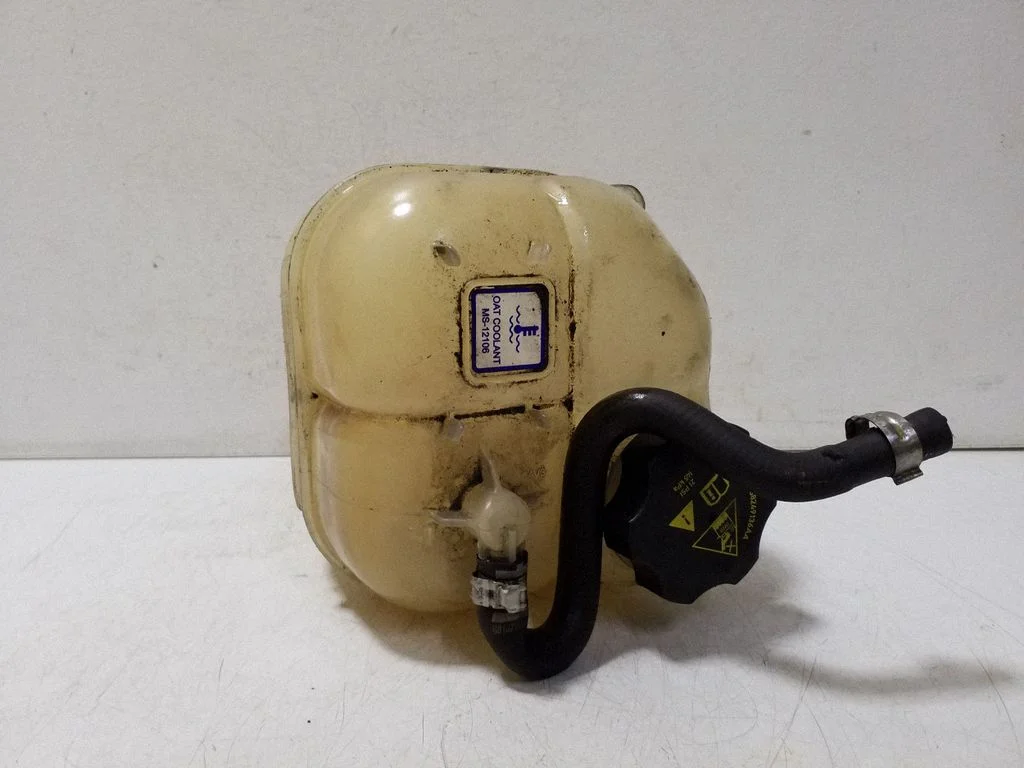 Coolant expansion tank/reservoir 68102155AD