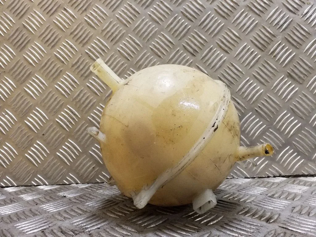 Jahutusvedeliku paisupaak 701121407B