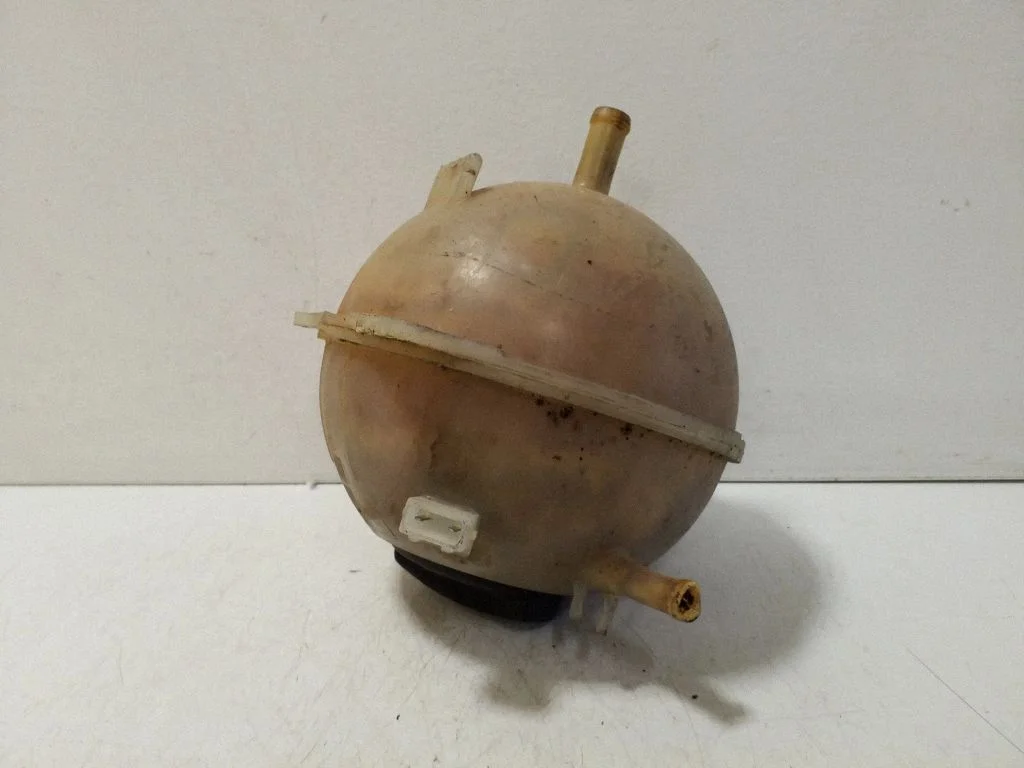 Coolant expansion tank/reservoir 701121407B