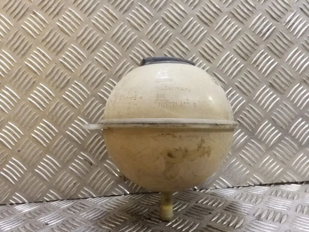 Jahutusvedeliku paisupaak 701121407B