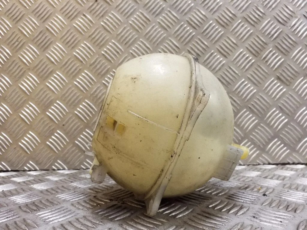 Coolant expansion tank/reservoir 701121407B