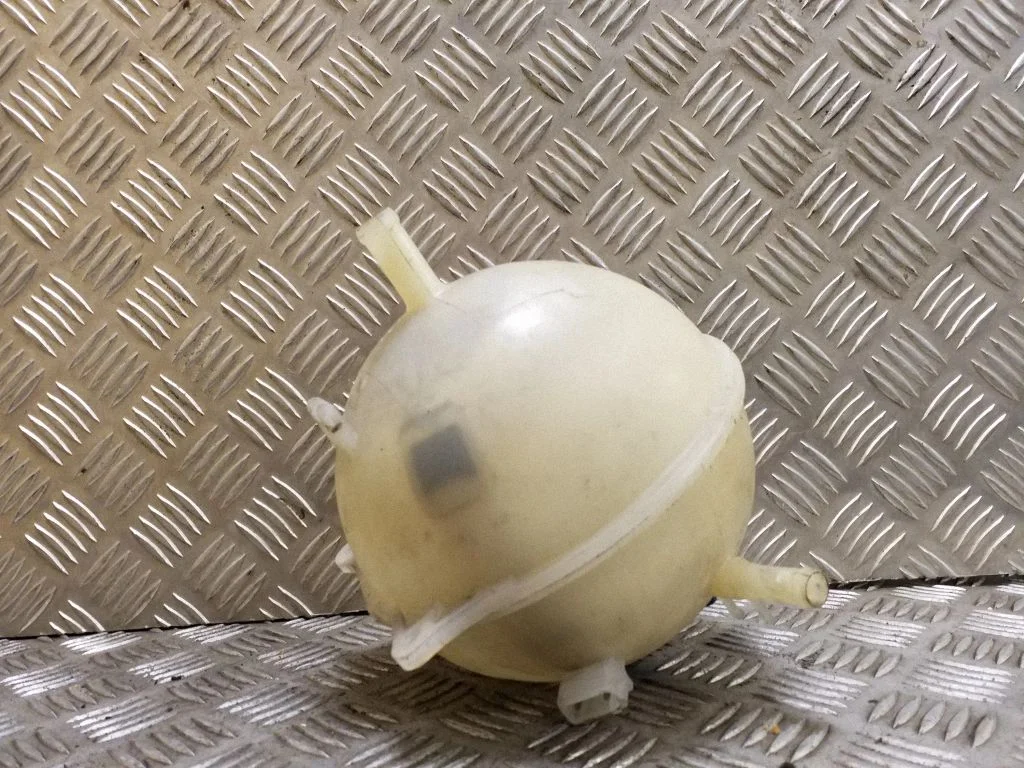 Coolant expansion tank/reservoir 701121407B