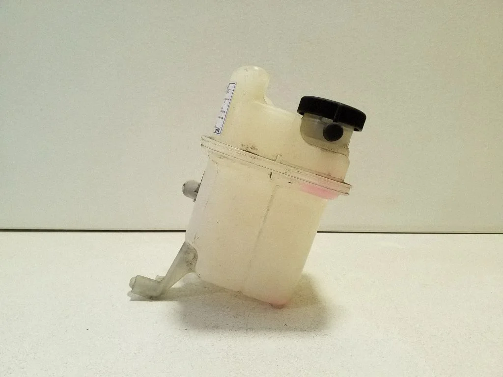Coolant expansion tank/reservoir