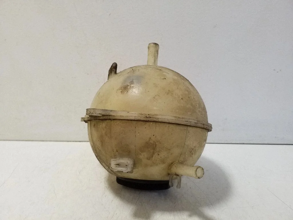 Coolant expansion tank/reservoir 701121407B
