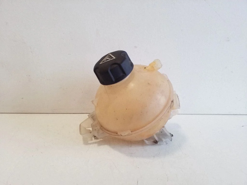 Coolant expansion tank/reservoir 9678514680 – Citroen C4 Grand Picasso (2013-2018)