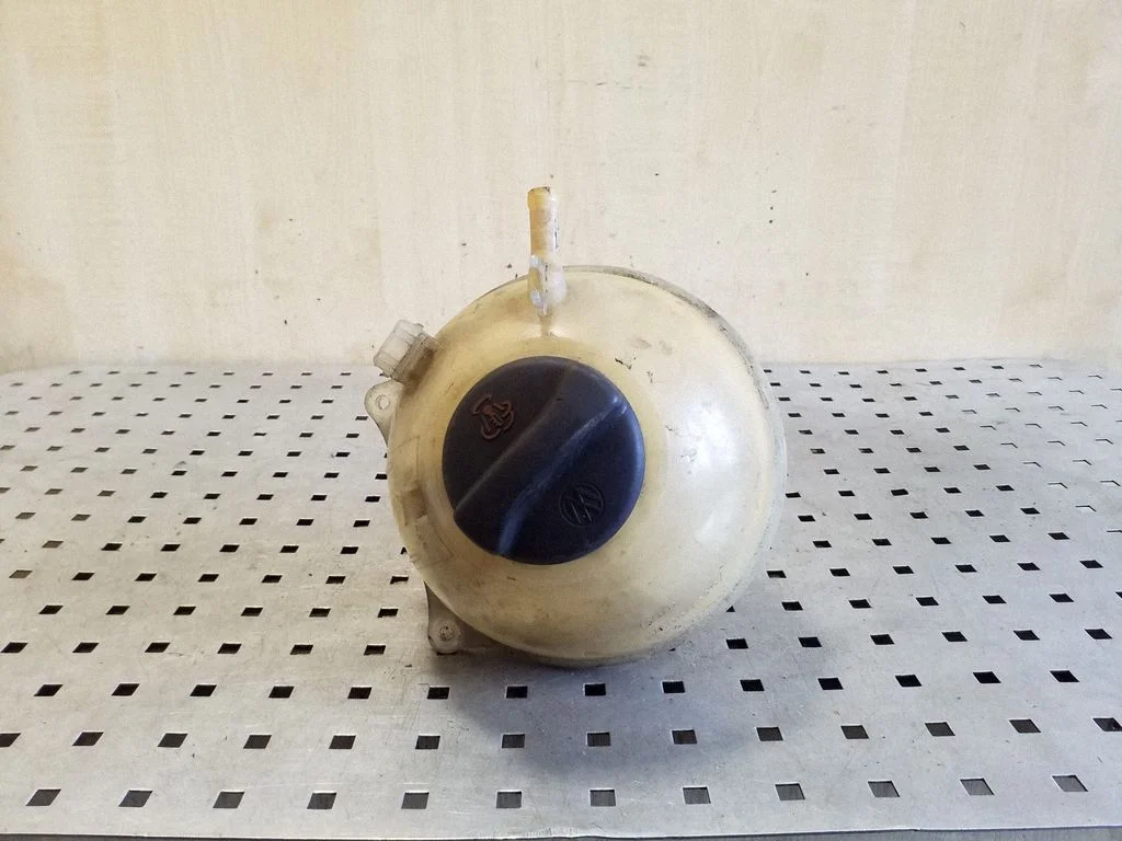 Coolant expansion tank/reservoir 701121407B