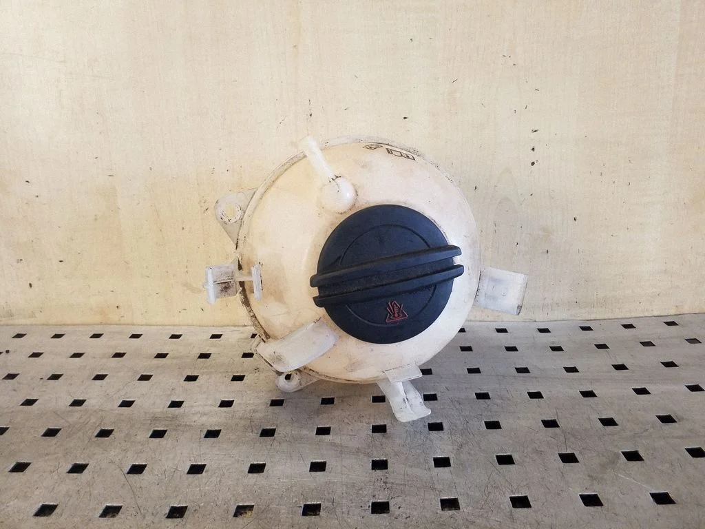 Coolant expansion tank/reservoir 1K0121407A