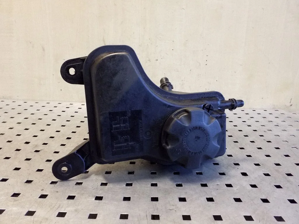 Coolant expansion tank/reservoir – BMW X1 E84 (2009-2015)