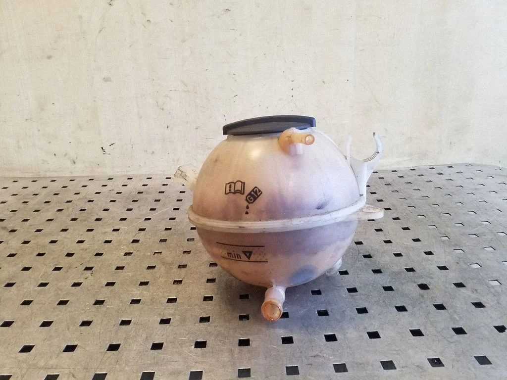 Coolant expansion tank/reservoir 1K0121407A