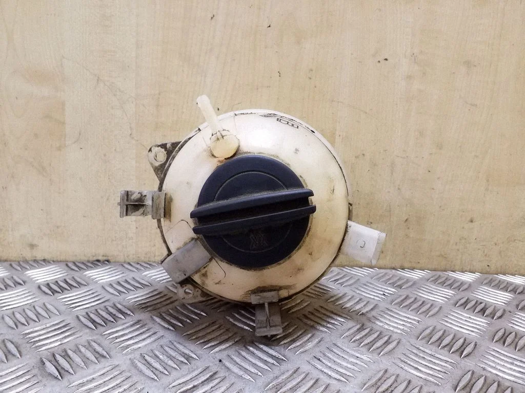 Coolant expansion tank/reservoir 1K0121407A