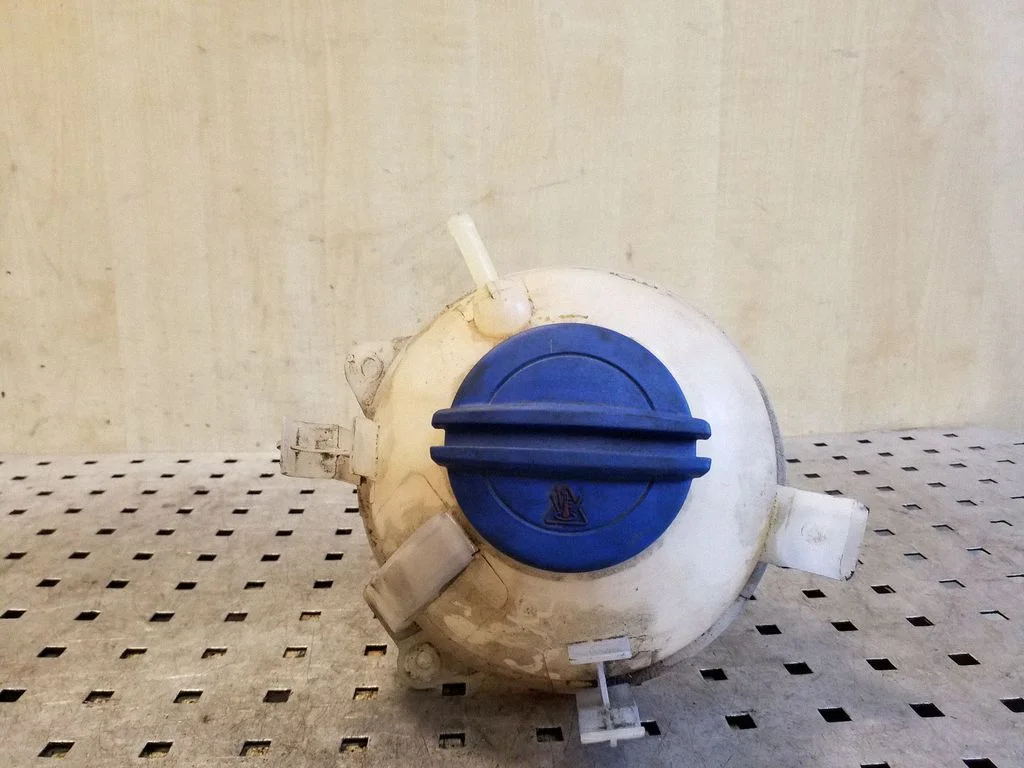 Coolant expansion tank/reservoir 1K0121407A