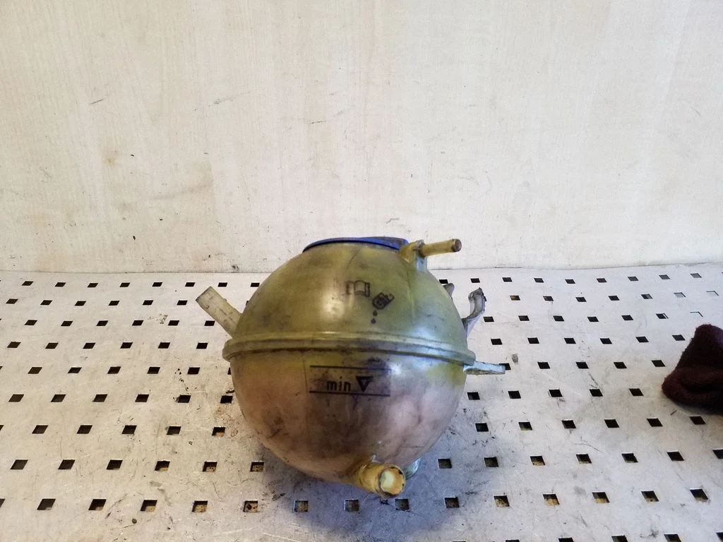 Coolant expansion tank/reservoir 1K0121407A