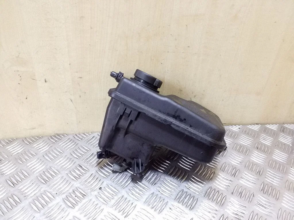 Coolant expansion tank/reservoir 10617211