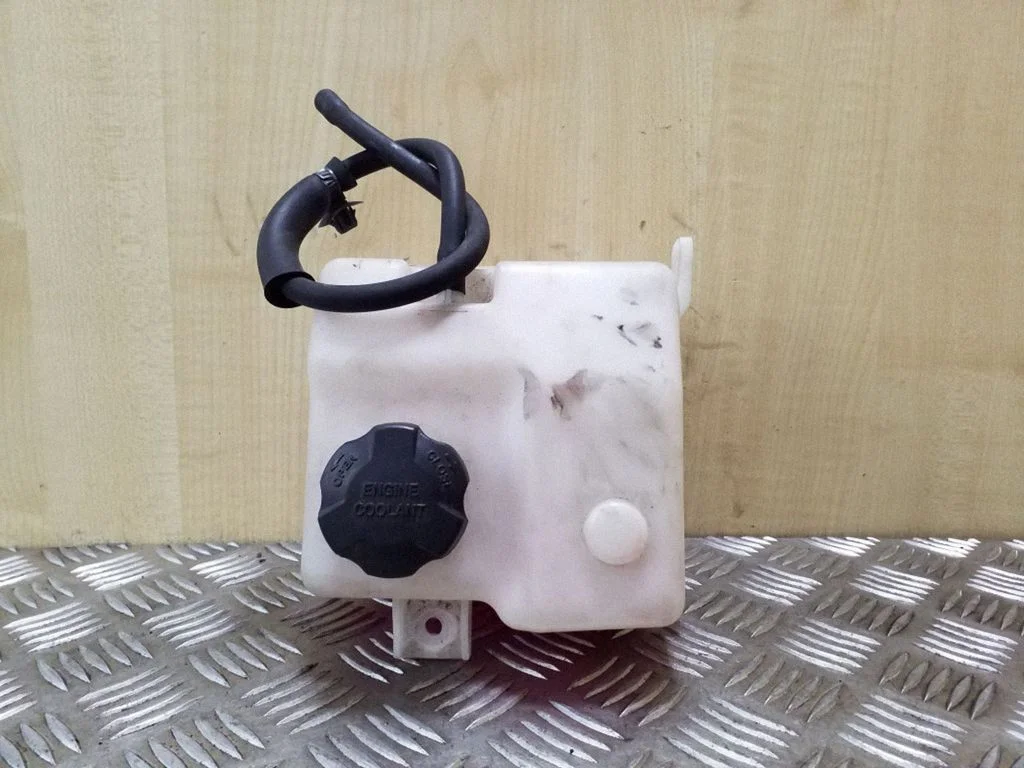 Coolant expansion tank/reservoir – Hyundai i40 (2011-)