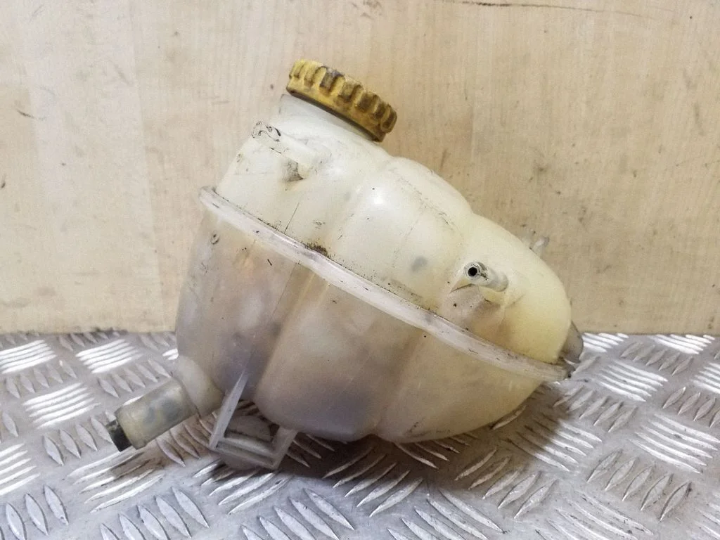 Coolant expansion tank/reservoir 90499809