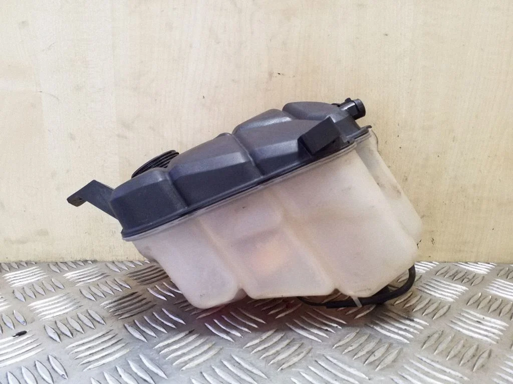 Coolant expansion tank/reservoir 6G918K218D2L4A