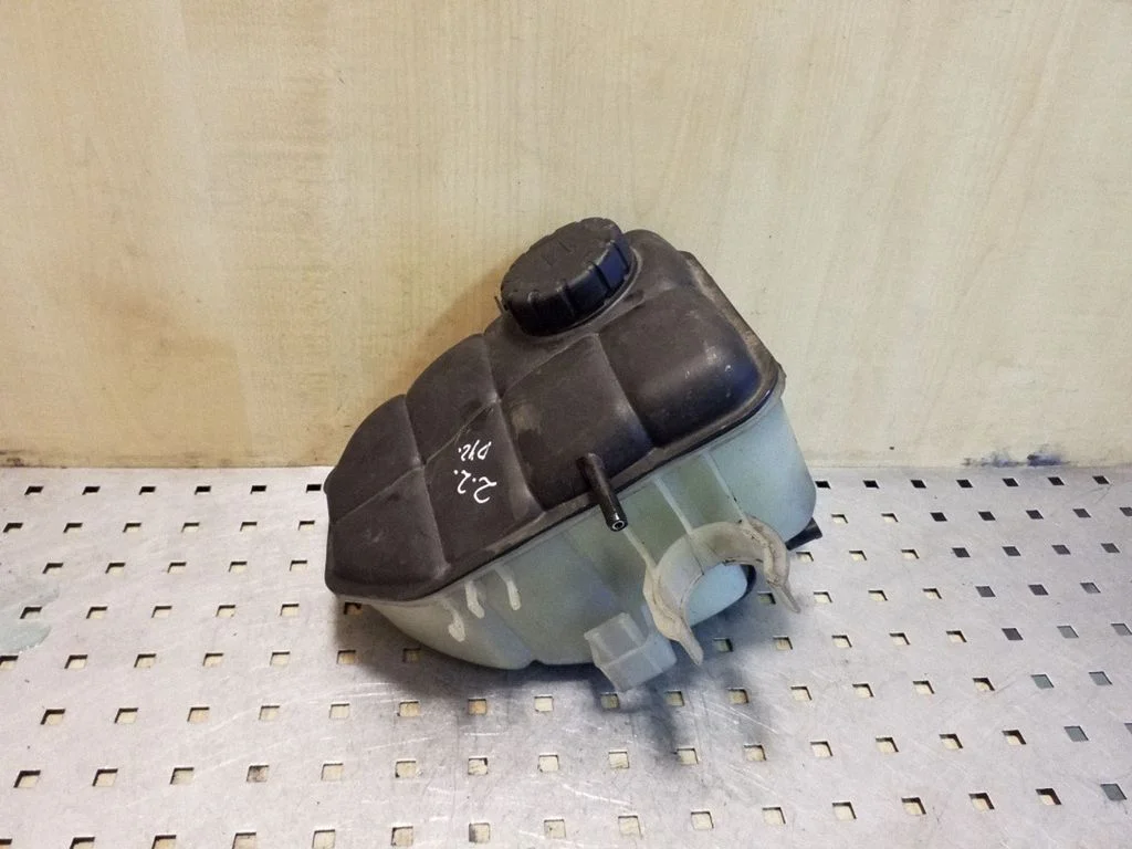 Coolant expansion tank/reservoir 2035000049