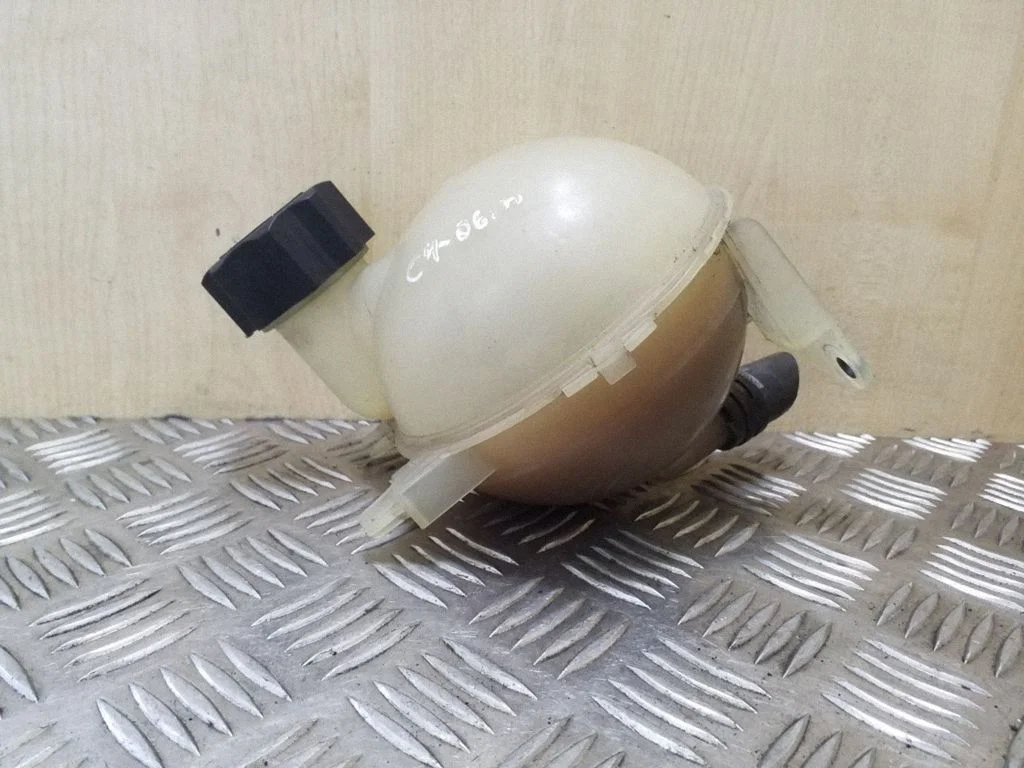 Coolant expansion tank/reservoir – Citroen C4 I (2004-2010)