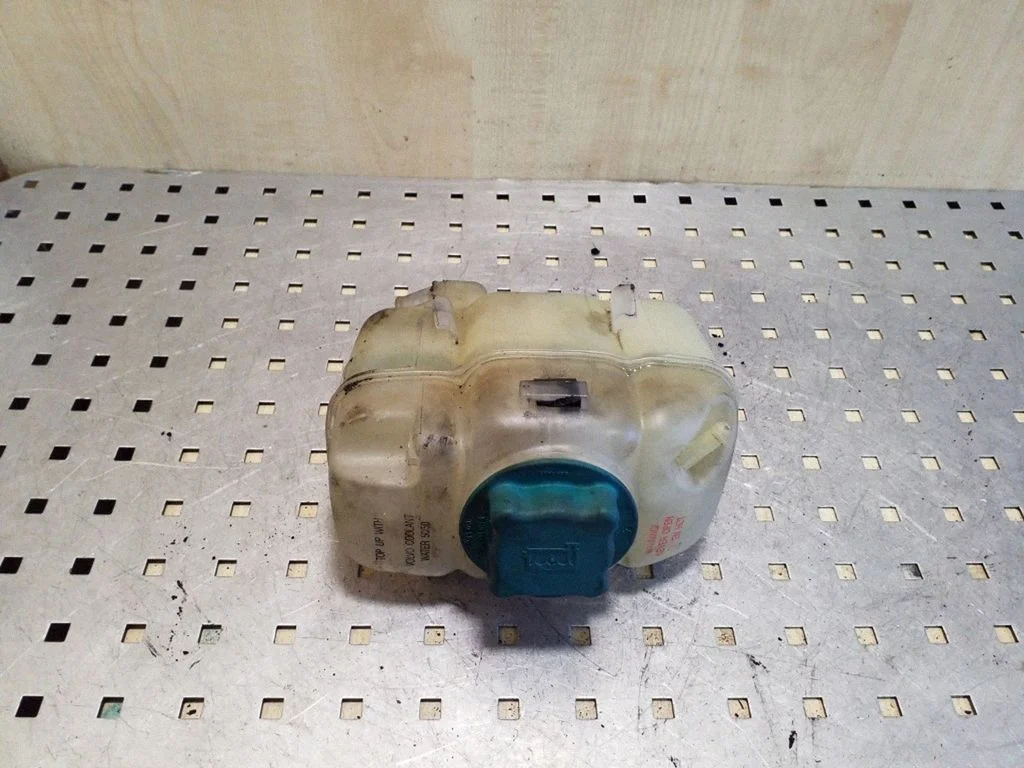 Coolant expansion tank/reservoir 30741971