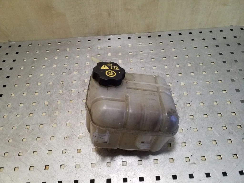 Coolant expansion tank/reservoir 13220124