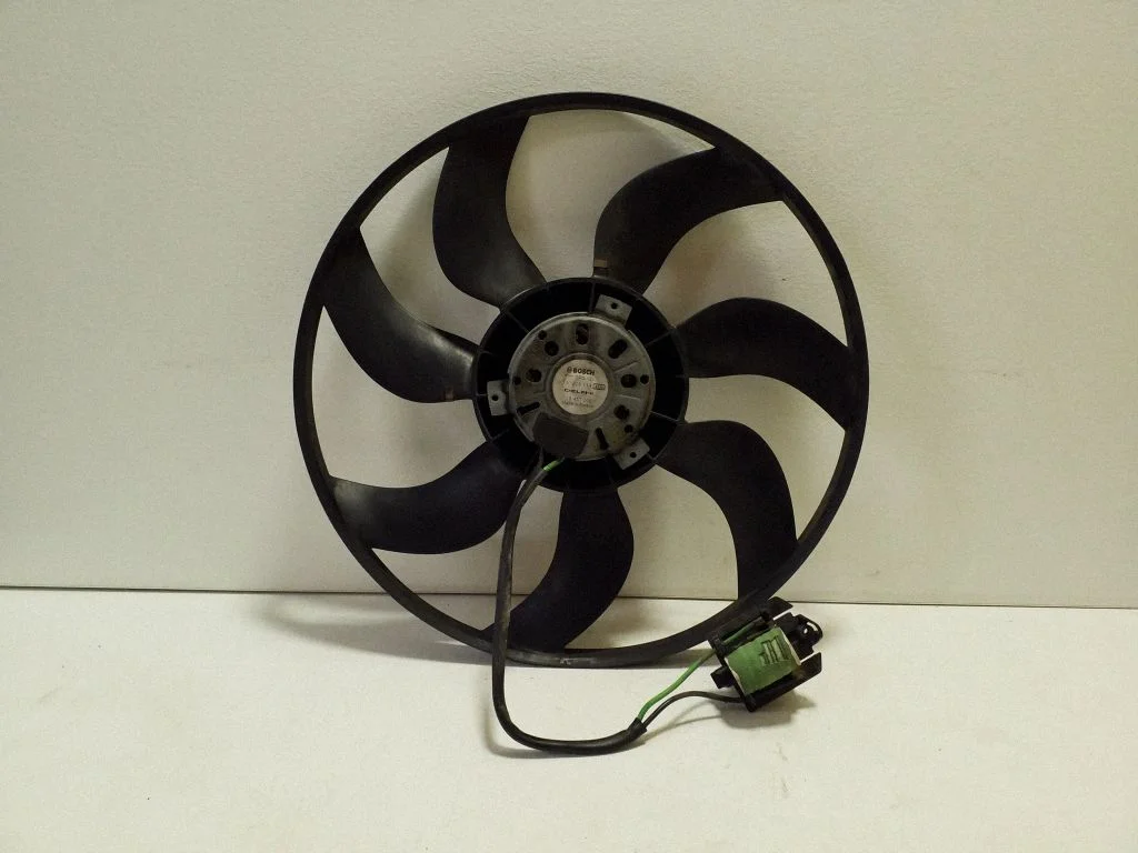 Elektriline radiaatori jahutusventilaator 0130308114