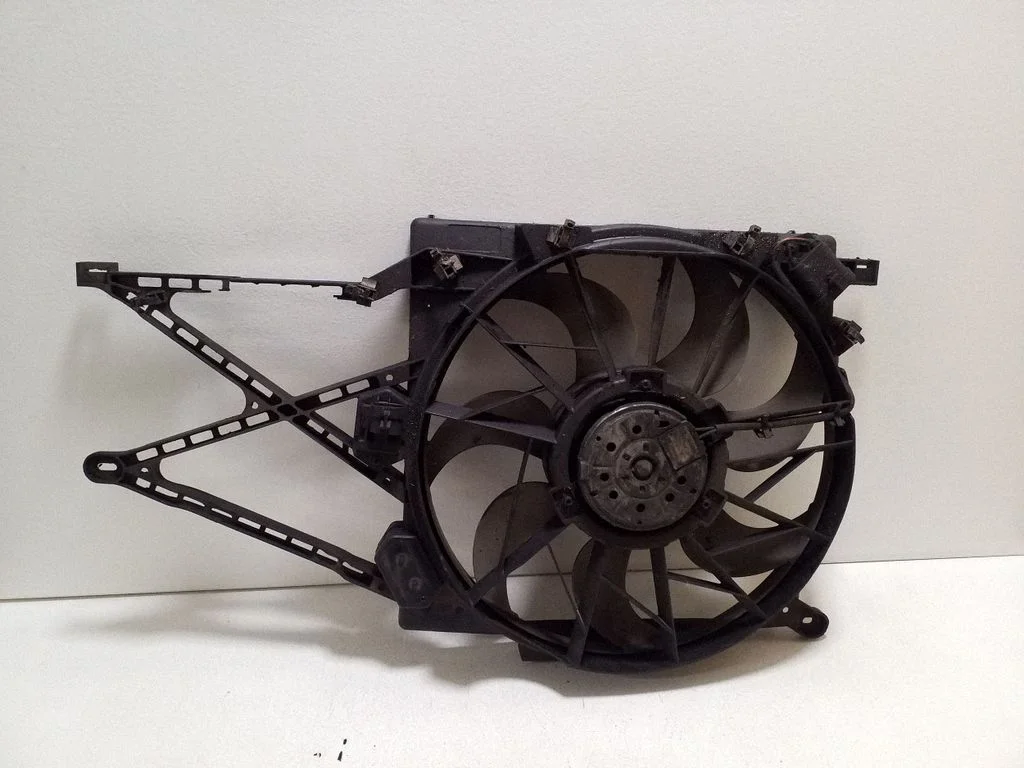 Radiator cooling fan shroud 0130303903