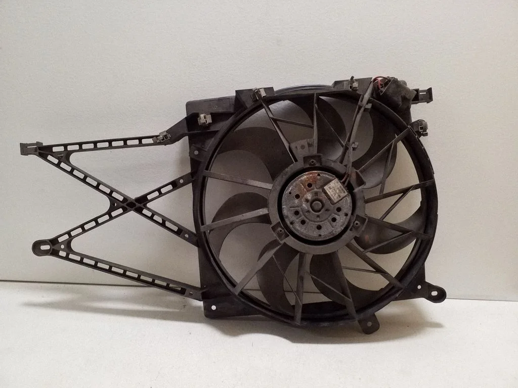 Radiaatori ventilaatori difuusor 90572751