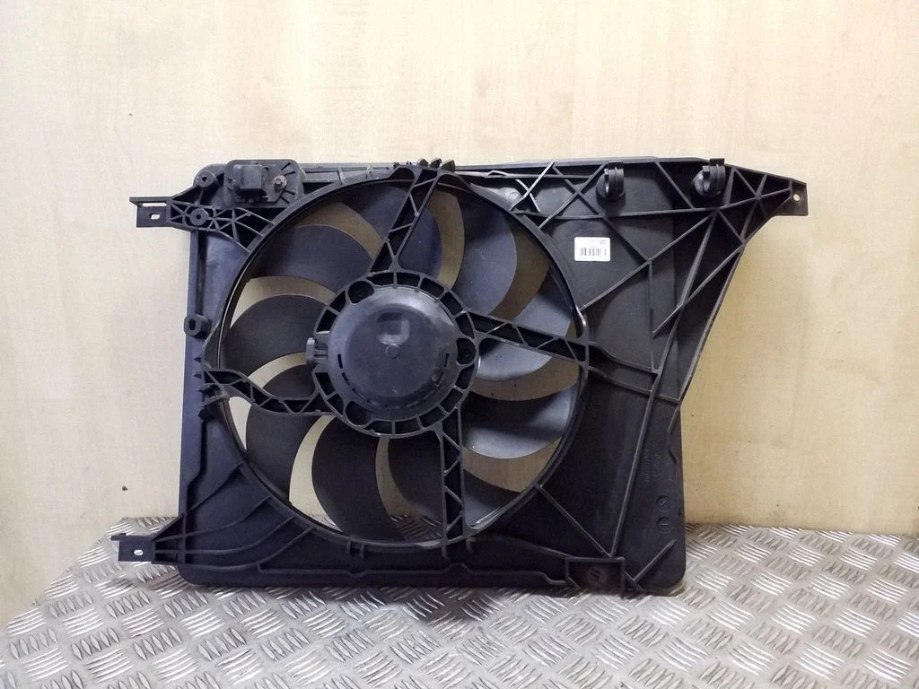 Radiator cooling fan shroud – Nissan Qashqai (2010-2014)