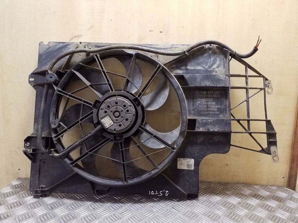 Radiaatori ventilaatori difuusor 7H0121201BT
